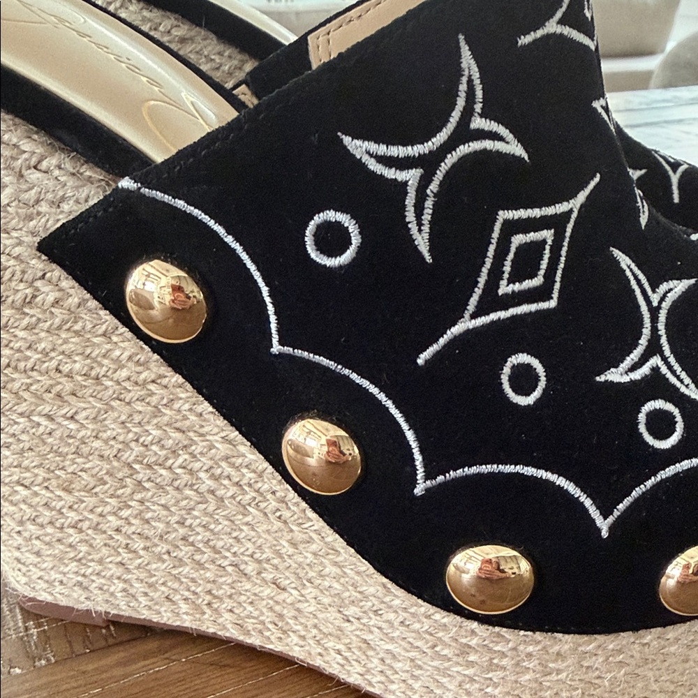 NWOT Jessica Simpson Black and White Patterned Platform Mules - Picture 2 of 9